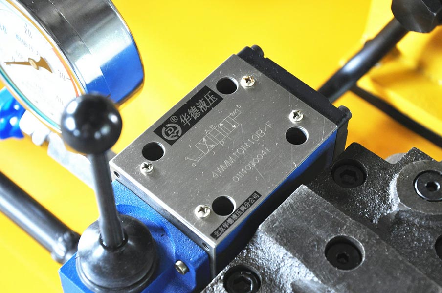 本田汽油機(jī)，野外作業(yè)機(jī)動(dòng)泵液壓站